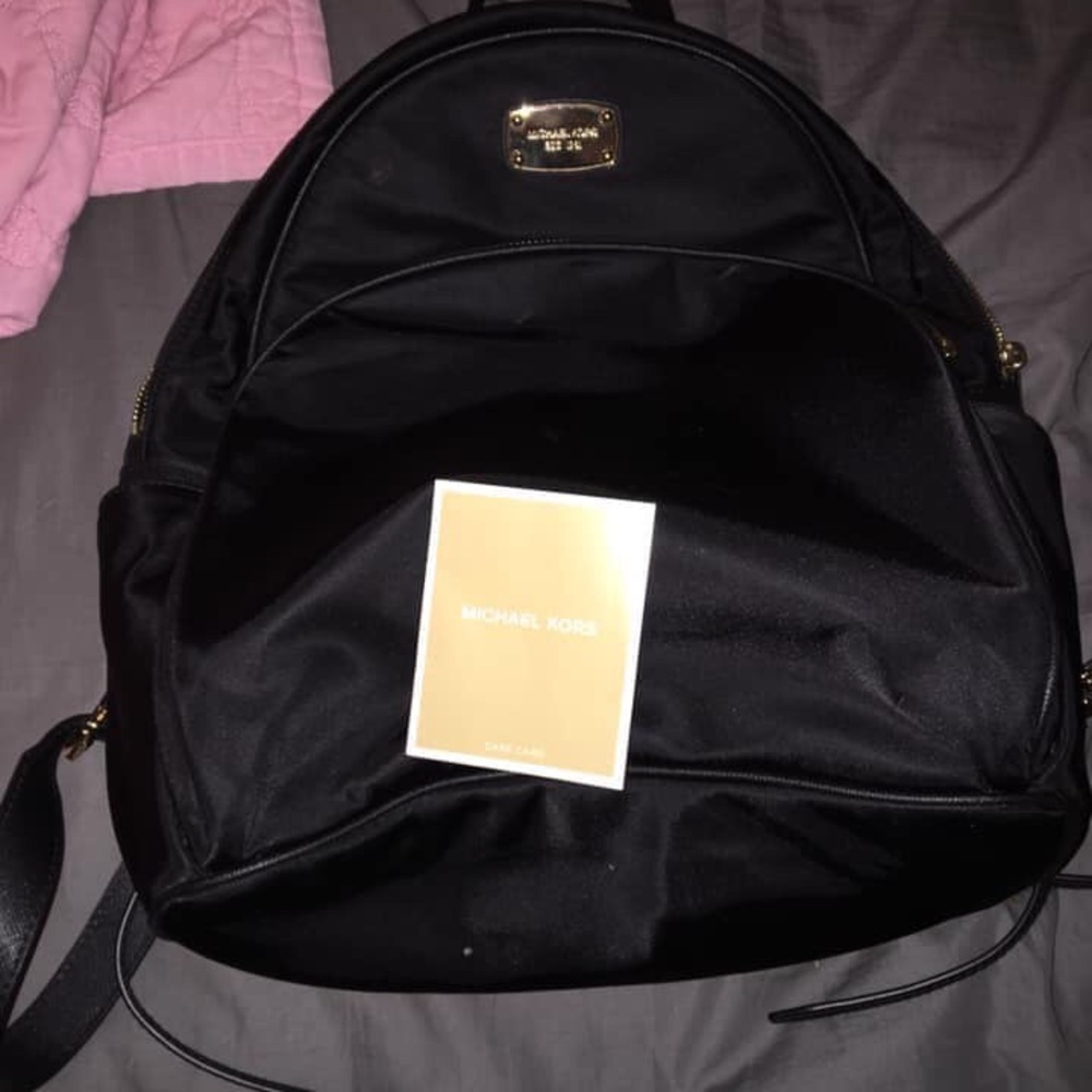 michael kors backpack - Picture 2 of 3